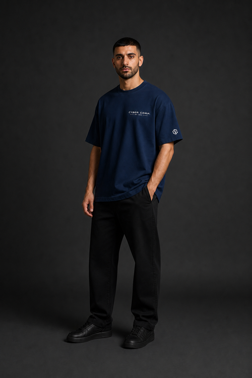 T-shirt Essential Tee Navy de trois quarts