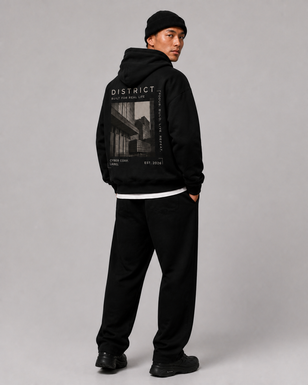 District Sweat Black