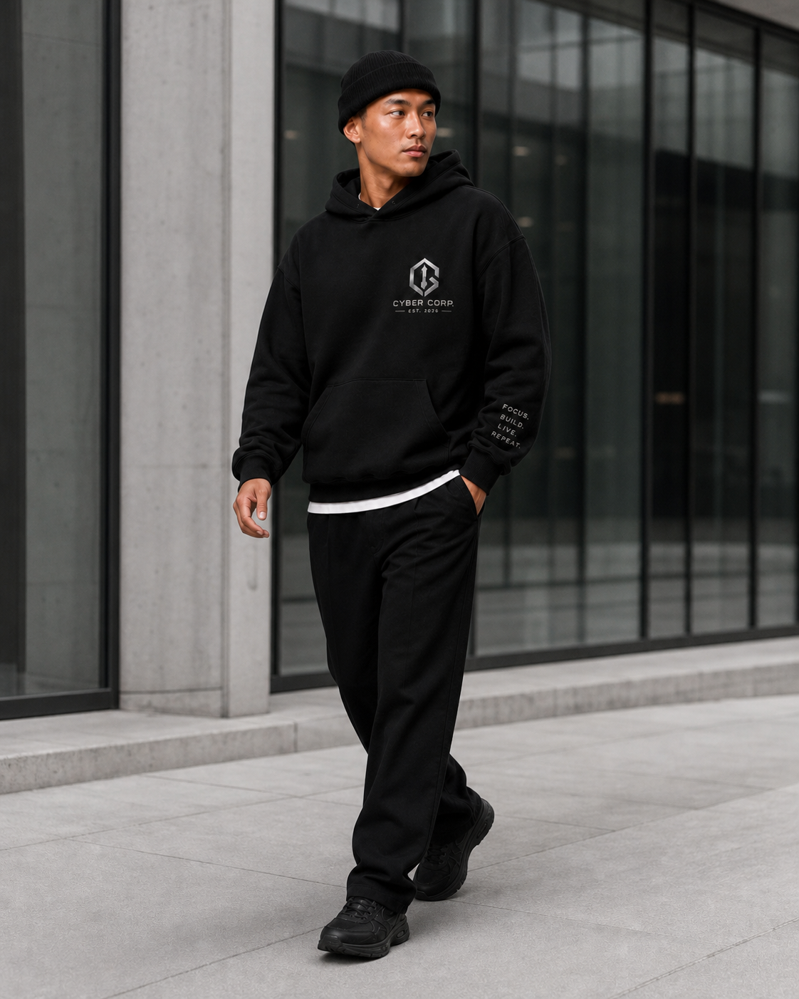 District Sweat Black
