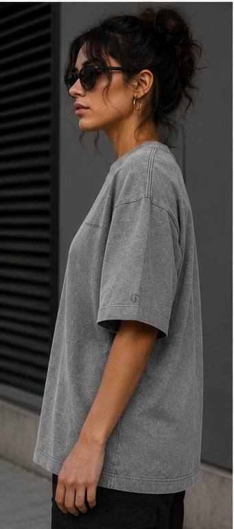 Profil du t-shirt Essential Tee Gris